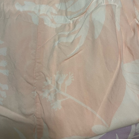 Thin Beachy pants. Light pink with white flowers size XL - Picture 2 of 4